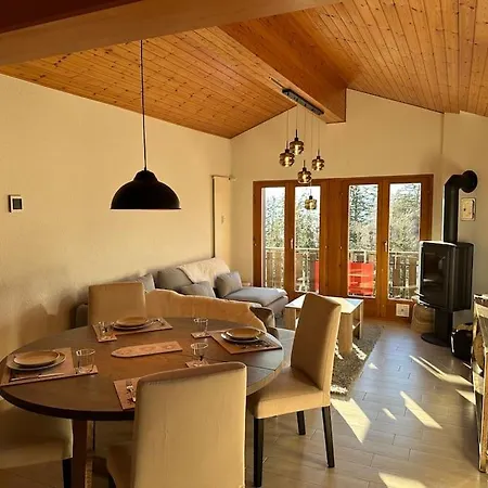De Charme En Attique Dans Un Petit Apartment *