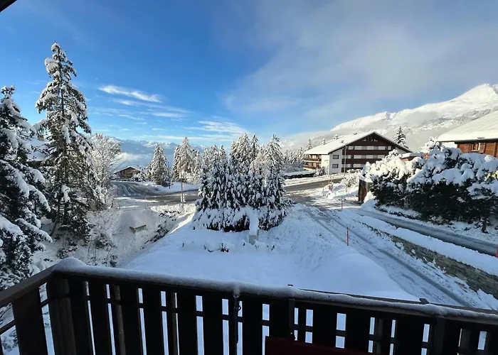 De Charme En Attique Dans Un Petit * Crans-Montana